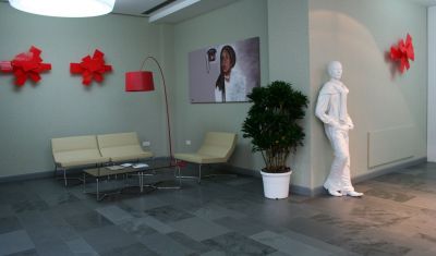 Imagine pentru Hotel Golden Tulip Ana Tower 4* valabile pentru Revelion 2025