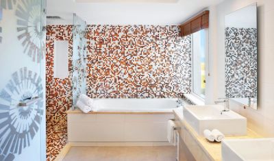 Imagine pentru Hotel H10 Ocean Vista Azul 5* valabile pentru Revelion 2025