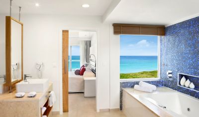 Imagine pentru Hotel H10 Ocean Vista Azul 5* valabile pentru Revelion 2025