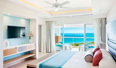Imagine pentru Hotel H10 Ocean Vista Azul 5* valabile pentru Revelion 2025