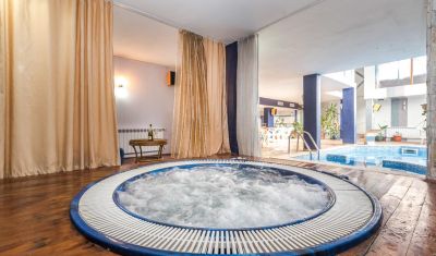 Imagine pentru Hotel Iceberg Bansko 3* valabile pentru Revelion 2025