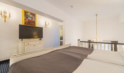 Imagine pentru Hotel Imparatul Romanilor Sibiu 3* valabile pentru Revelion 2025