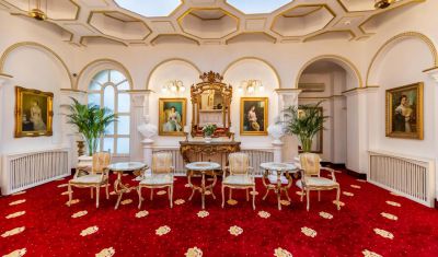 Imagine pentru Hotel Imparatul Romanilor Sibiu 3* valabile pentru Revelion 2025