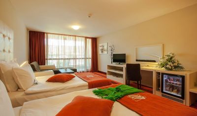 Imagine pentru Hotel International Casino & Tower Suites 5* valabile pentru Revelion 2025