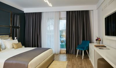 Imagine pentru Hotel Lebada Luxury Resort & Spa 5*  valabile pentru Revelion 2025