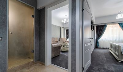 Imagine pentru Hotel Livadia 3*  valabile pentru Revelion 2025