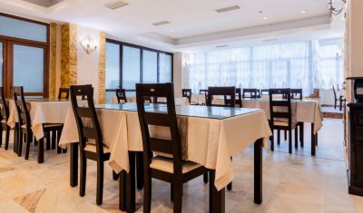 Imagine pentru Hotel Livadia 3*  valabile pentru Revelion 2025