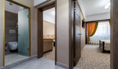 Imagine pentru Hotel Livadia 3*  valabile pentru Revelion 2025