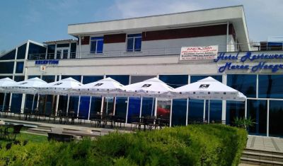 Imagine pentru Hotel Marea Neagra Mamaia 3* valabile pentru Revelion 2025