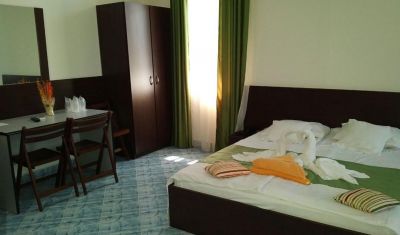 Imagine pentru Hotel Marea Neagra Mamaia 3* valabile pentru Revelion 2025
