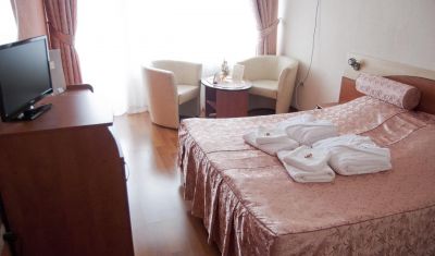 Imagine pentru Hotel Paradiso 3* valabile pentru Revelion 2025