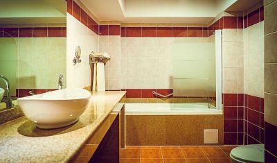 Imagine pentru Hotel Perla Slanic Moldova 4* valabile pentru Revelion 2025