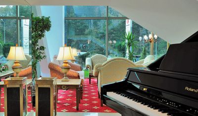 Imagine pentru Hotel Ramada 4* valabile pentru Revelion 2025