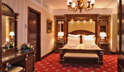 Imagine pentru Hotel Ramada 4* valabile pentru Revelion 2025