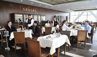 Imagine pentru Hotel Ramada 4* valabile pentru Revelion 2025