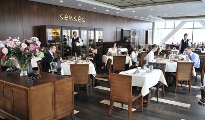 Imagine pentru Hotel Ramada 4* valabile pentru Revelion 2025