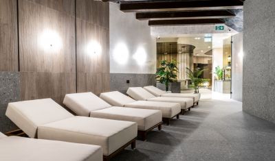 Imagine pentru Hotel Roman 3*  valabile pentru Revelion 2025