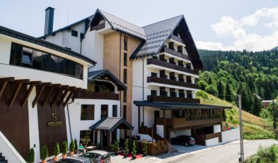 Imagine pentru Hotel Roman 3*  valabile pentru Revelion 2025