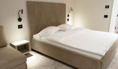 Imagine pentru Hotel Roman 3*  valabile pentru Revelion 2025