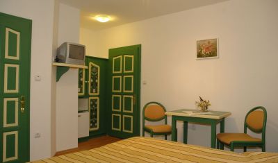 Imagine pentru Hotel Sugas 3* valabile pentru Revelion 2025
