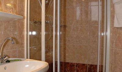 Imagine pentru Hotel Sugas 3* valabile pentru Revelion 2025