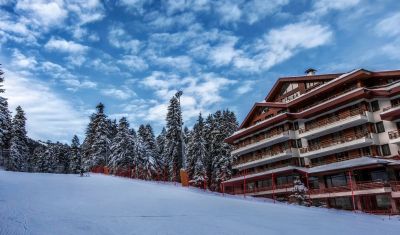 Imagine pentru Hotel Yanakiev Club 4* valabile pentru Revelion 2025