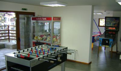 Imagine pentru Hotel Yanakiev Club 4* valabile pentru Revelion 2025