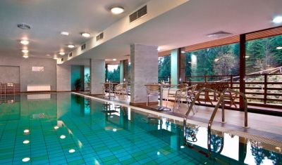 Imagine pentru Hotel Yanakiev Club 4* valabile pentru Revelion 2025