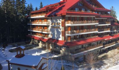 Imagine pentru Hotel Yanakiev Club 4* valabile pentru Revelion 2025