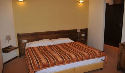 Imagine pentru Hotel Yanakiev Club 4* valabile pentru Revelion 2025
