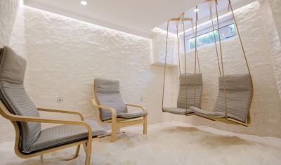 Imagine pentru Local Stay Complex by Best Western valabile pentru Revelion 2025