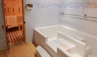 Imagine pentru Local Stay Complex by Best Western valabile pentru Revelion 2025