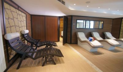 Imagine pentru Local Stay Complex by Best Western valabile pentru Revelion 2025