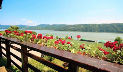 Imagine pentru Pensiunea si Casa Danubia 4* valabile pentru Revelion 2025