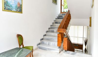 Imagine pentru Vila Crizantema 3* (fosta Vila Ceausescu) valabile pentru Revelion 2025