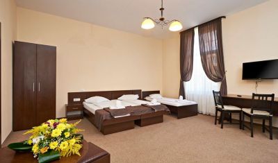 Imagine pentru Ambient Residence 3* valabile pentru Revelion 2026