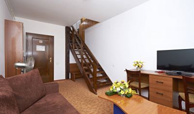 Imagine pentru Ambient Residence 3* valabile pentru Revelion 2026