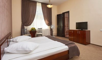 Imagine pentru Ambient Residence 3* valabile pentru Revelion 2026