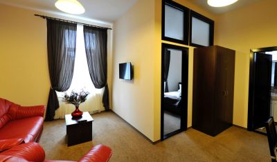 Imagine pentru Ambient Residence 3* valabile pentru Revelion 2026