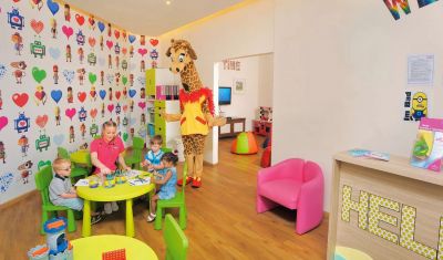 Imagine pentru Elias Beach Hotel 4* valabile pentru Revelion 2026