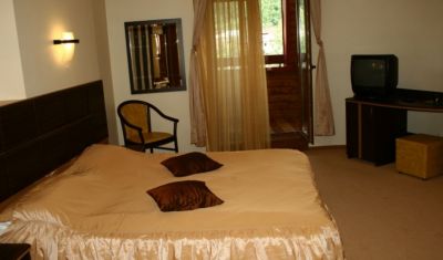 Imagine pentru Hotel Calimani 3* valabile pentru Revelion 2026