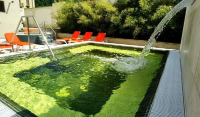 Imagine pentru Hotel Carolin 4* valabile pentru Revelion 2026