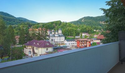 Imagine pentru Hotel Cascada 4* valabile pentru Revelion 2026