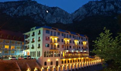 Imagine pentru Hotel Golden Spirit 3* valabile pentru Revelion 2026