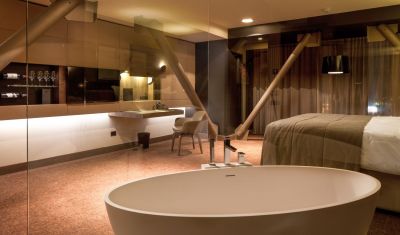 Imagine pentru Hotel Kronwell 4* valabile pentru Revelion 2026