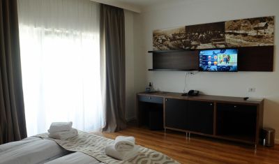 Imagine pentru Hotel Mirage Resort 4* valabile pentru Revelion 2026