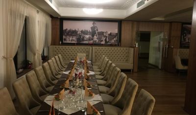 Imagine pentru Hotel Mirage Resort 4* valabile pentru Revelion 2026