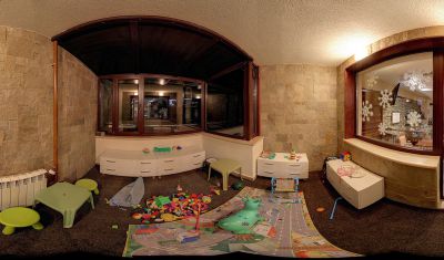 Imagine pentru Hotel Orbilux 3* valabile pentru Revelion 2026