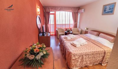 Imagine pentru Hotel Paradiso 3* valabile pentru Revelion 2026