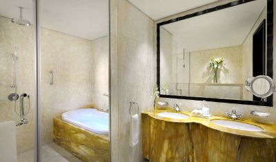 Imagine pentru Hotel Ramada By Windham Jumeirah 5* valabile pentru Revelion 2026